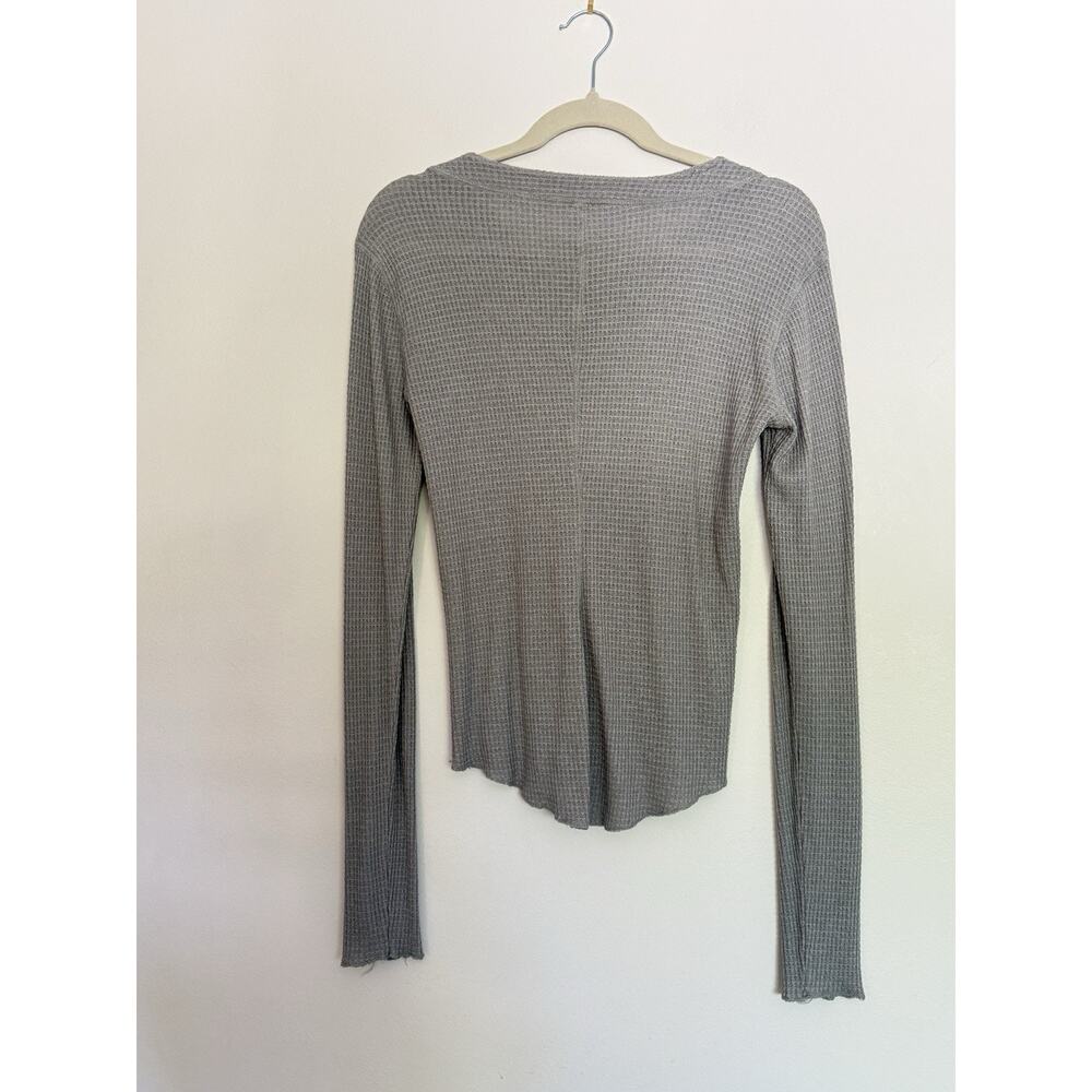 Free People Going Places Gray Button Down Thermal LS Shirt Size LARGE - Picture 4 of 10